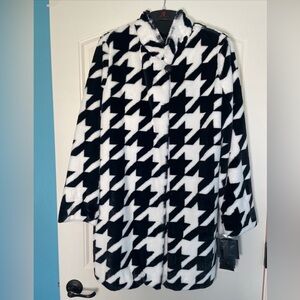 ADRIENNE LANDAU Faux Fur Black/White Houndstooth Print Coat SIZE L- NWT